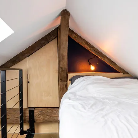 Le Saint Claude - Dans Le Marais