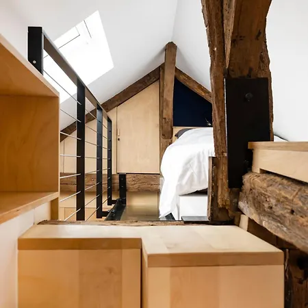 Le Saint Claude - Dans Le Marais Apartment